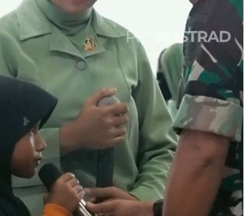 Putri Prajurit TNI Pintar Baca Alquran lalu Dapat Hadiah Istimewa dari Jenderal Bintang 3, Ibunya Terharu