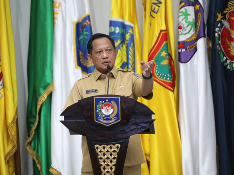 Ini Alasan Jokowi Tunjuk Tito Karnavian jadi Plt Menko Polhukam Gantikan Mahfud MD