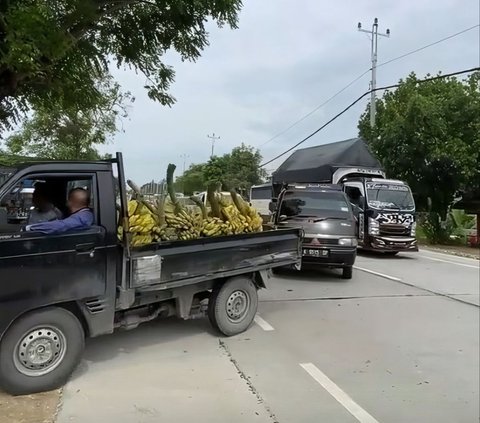 Viral! Wedding Dowry Procession of Pelat K Residents Goes Beyond Reason: Starting from Cows, Goats, Vespa, Groceries to Pajero