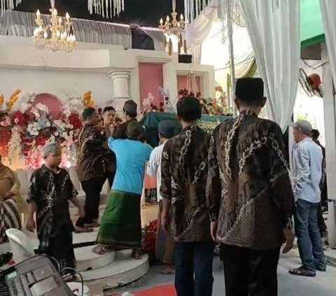 Viral Pengantar Jenazah Lewat Depan Pelaminan, Ternyata Hanya Ada Satu Jalan