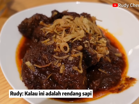 Muslim China Tries Rendang for the First Time, Instantly Addicted and Requests to Change Nationality to Move to Indonesia