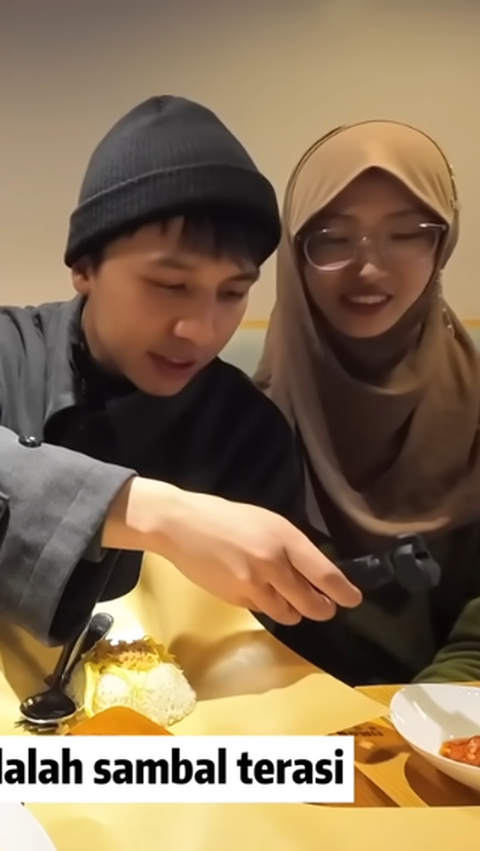 Muslim China Pertama Kali Makan Rendang, Auto Ketagihan Sampai Minta Tukar Kewarganegaraan Ingin Pindah ke Indonesia