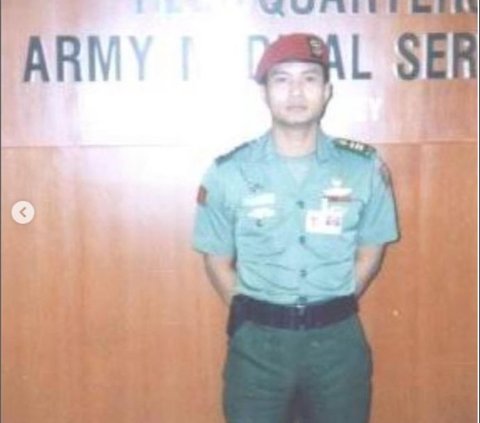 Viral Mayor Teddy 'Tegur' Dokter yang Dampingi Jokowi, Ternyata Sosoknya Bukan Sembarangan di TNI Pernah Baret Merah