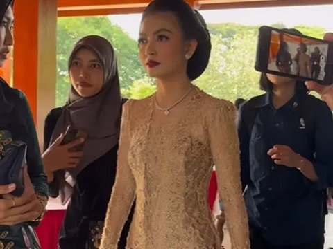 Potret Cantik Selvi Ananda saat Hadiri Upacara Ulang Tahun Kota Solo, Tampil Anggun Kenakan Kebaya