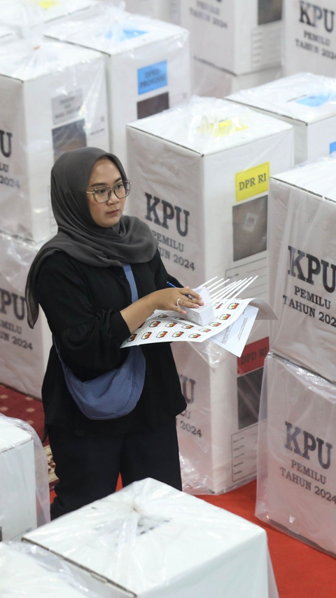 Timses Caleg Stres Kalah, Sudah Ngutang Jual Harta Hingga Sebar Amplop Rp 20 Ribu