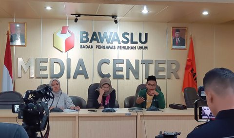 Organisasi masyarakat sipil Migrant Care menemukan dugaan kecurangan Pemilu 2024 di Malaysia.<br>