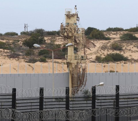 FOTO: Terpantau Satelit, Ini Penampakan Tembok Beton Setinggi 7 Meter yang Dibangun Mesir di Dekat Jalur Gaza