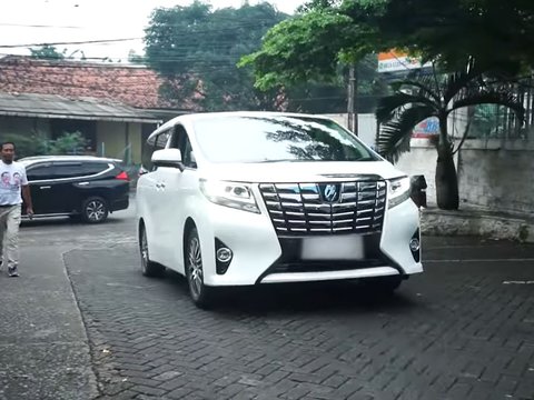 Ucok Baba Ngamuk Sampai Banting Topi Merasa Ditipu Beli Mobil Alphard, Endingnya Mengeluarkan Cek