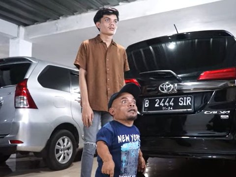 Ucok Baba Ngamuk Sampai Banting Topi Merasa Ditipu Beli Mobil Alphard, Endingnya Mengeluarkan Cek