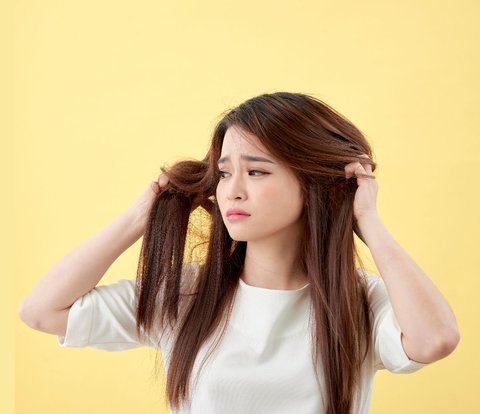 Oily Hair? Don't Worry, There Are 5 Ways to Overcome It