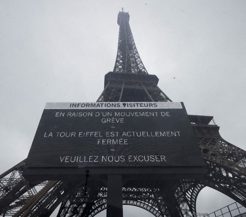FOTO: Suasana Menara Eiffel Ditutup Buntut Aksi Mogok Pekerja
