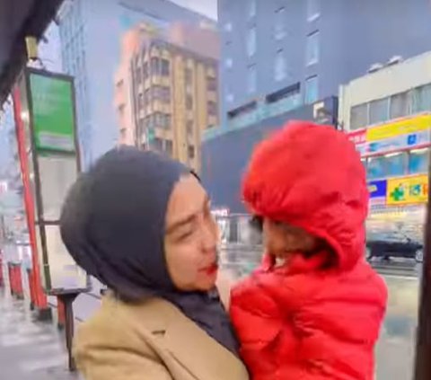 After Meeting Teuku Ryan in Court, Ria Ricis Invites Her Child to 'Escape' to Japan
