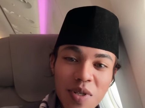 Viral Disebut Mirip Andika Babang Tamvan, Rohmat Bahar Berangkat Umrah