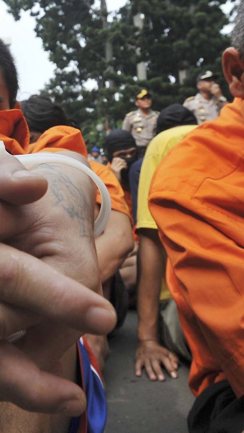 Polisi Kembali Tangkap 8 Tahanan yang Kabur dari Rutan Polsek Metro Tanah Abang
