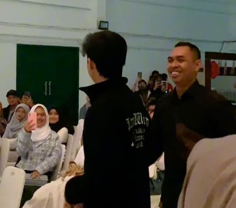 Momen Kejutan Ulang Tahun Raden Rakha Pemain Magic 5 ke-17, Dapat Banyak Kado