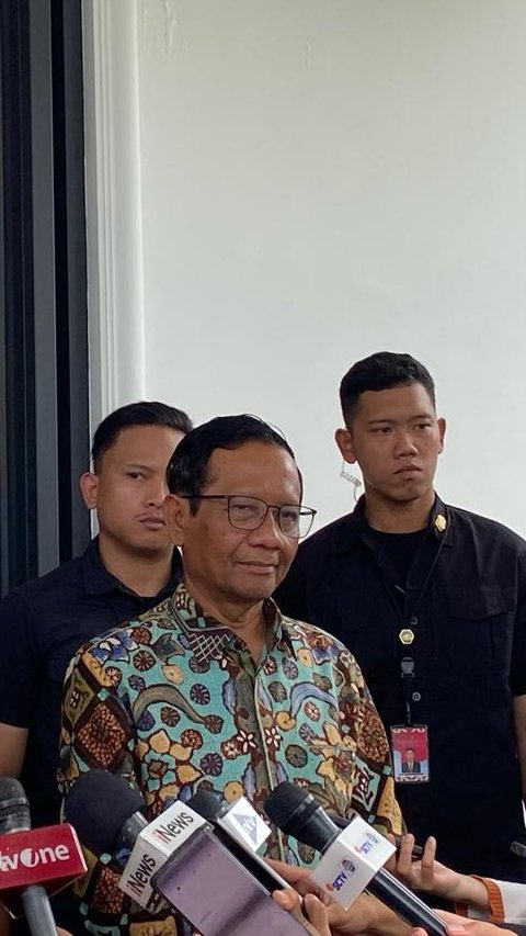 Bertemu Hadi Tjahjanto, Mahfud Titip Pesan Selesaikan Kasus Pelanggaran HAM Masa Lalu