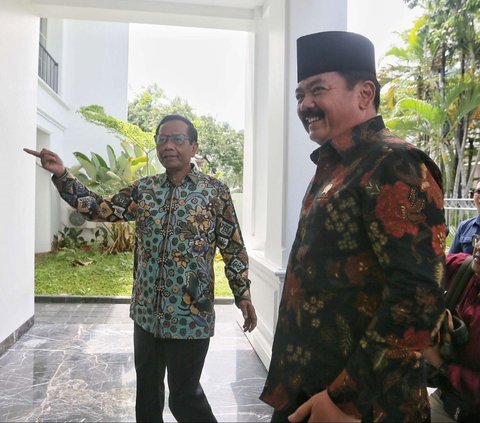 Bertemu Hadi Tjahjanto, Mahfud Titip Pesan Selesaikan Kasus Pelanggaran HAM Masa Lalu