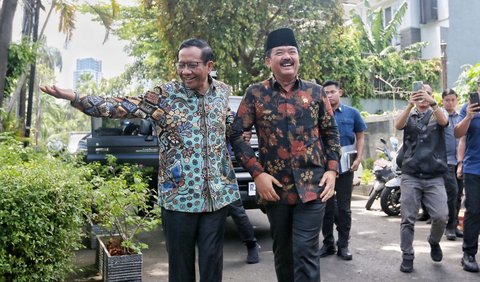 Sebelumnya, Mahfud mengatakan Hadi Tjahjanto merupakan sosok teman kerja yang baik dan profesional.