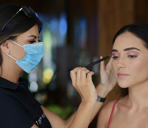 Bukan Jadi Cantik, Salon Makeup Malah Viral karena Promosi dengan Wajah Menor