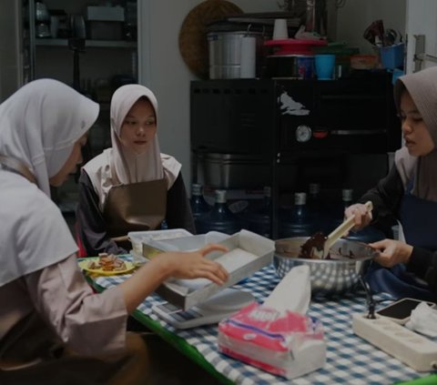 Tak Semua Usaha Kecil Hancur Karena Pandemi, Ibu di Bogor Ini Malah Cuan Rp40 Juta Tiap Bulan