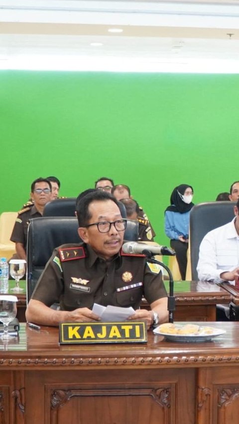 Kajati Riau Akmal Abbas Ikuti Rapat Monev Pakem dan Eksistensi Posko Perwakilan Kejaksaan RI