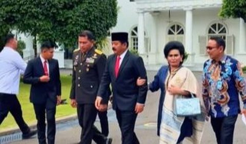 Di awal video, Hadi membagikan momen ketika ia baru sampai di istana.