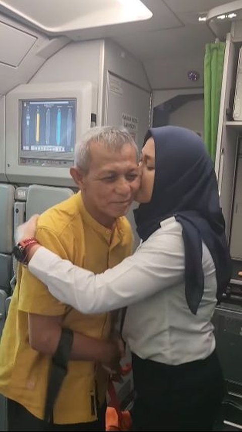 Kisah Pilot Wanita Ayahnya Hanya Guru Olahraga, Haru saat Pertama Kali Sang Ayah Naik Pesawat Diterbanginya