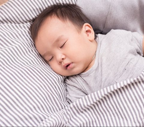 Should a Baby Be Carried to Sleep Soundly? Try the Pediatrician's Advice