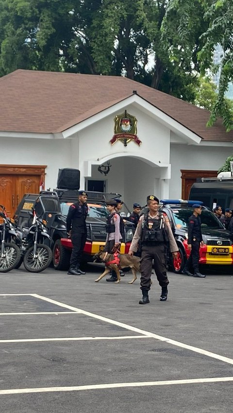 957 Personel Gabungan Amankan Demo di KPU Siang Ini