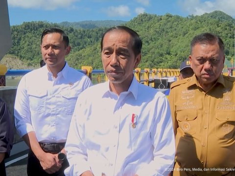 AHY's Working Style When Accompanying President Jokowi Inaugurating Lolak Dam in North Sulawesi