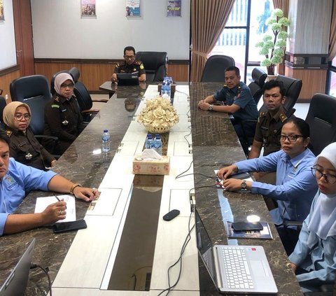 Kajati Riau Hadiri Sosialisasi Pengisian LKE Indeks Zona Integritas Pakai Aplikasi