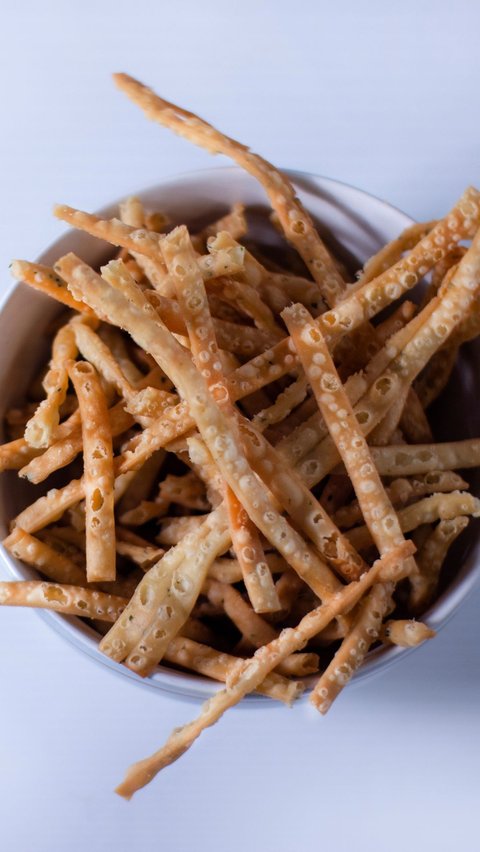 Recipe for Snacks for Ramadan and Eid Night, Crunchy and Savory Onion Cookies