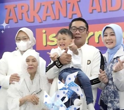 Partai Golkar memastikan sejak awal sudah menugaskan Ridwan Kamil (RK) untuk maju di Pilgub Jakarta.