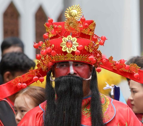 FOTO: Diwarnai Atraksi Tatung, Begini Keseruan Perayaan Cap Go Meh 2024 di Jakarta