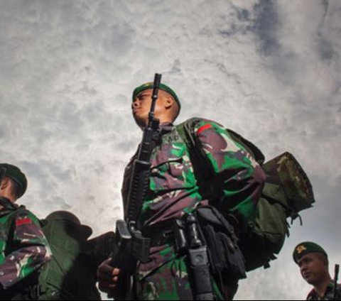 Aksi Prajurit TNI Patahkan Teror KKB Hingga Pelaku Kocar-kacir Kabur ke Hutan