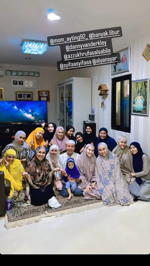 Momen Ayu Ting Ting Isi Malam Nisfu Syaban dengan Beribadah Bersama Keluarga, Kenakan Mukena Pancarkan Aura Calon Pengantin
