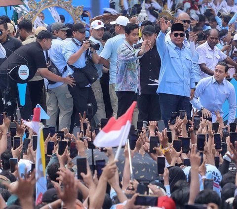Survei LSI: Penerima Bansos Mayoritas Pilih Prabowo-Gibran
