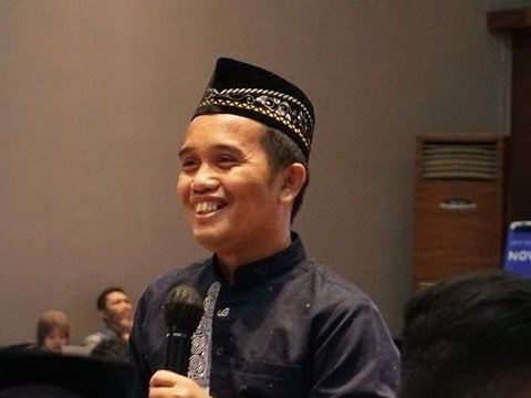 Ustaz Maulana Selalu Baca Doa Ini Saat Mendarat di Tanah Suci