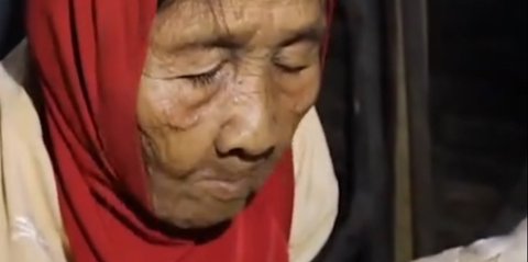 Badan Gemetar karena 2 Hari Tak Masak, Nenek Ini Bertahan Hidup dengan Rebusan Daun Singkong
