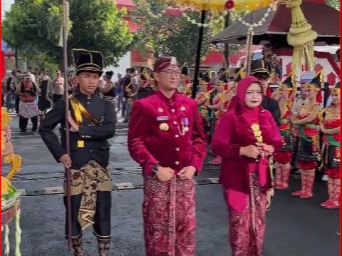 Serunya Peringatan Hari Jadi Kabupaten Banyumas, Empat Pusaka Kebesaran Dikirab Sekaligus