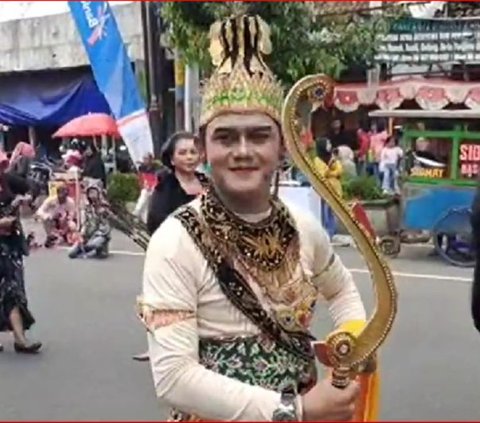 Serunya Peringatan Hari Jadi Kabupaten Banyumas, Empat Pusaka Kebesaran Dikirab Sekaligus