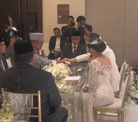 Portrait of Helmy Yahya's Daughter's Wedding Becomes a Reunion Event for Celebrities