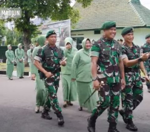 Aksi Kejutan Jenderal TNI Pemilik Pasukan Baret Hijau, Cek Kamar & Masuk Dapur Prajurit