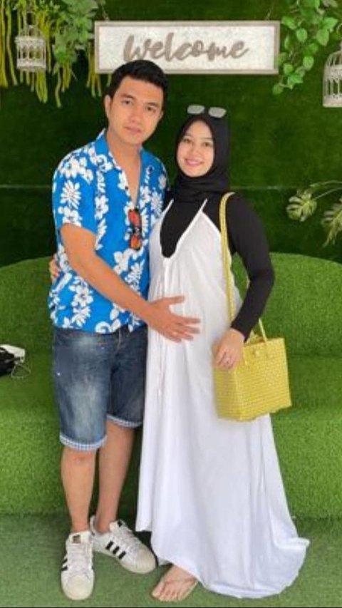 Often Mistaken for Dengue Fever, Aldi Tahir Shocked to Find Out His Wife is Pregnant with Their Second Child
