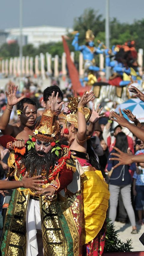 Ketahui Makna Tari Kecak Khas Bali, Begini Sejarah & Gerakannya