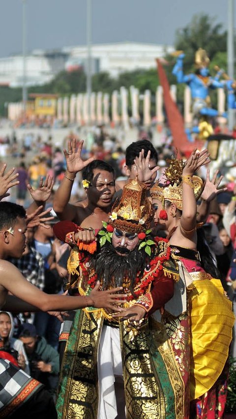 Makna Tari Kecak<br>