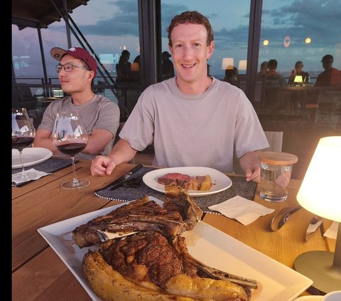 Mark Zuckerberg Gives Perfect Rating to This Restaurant While in Japan, Many Criticisms Instead
