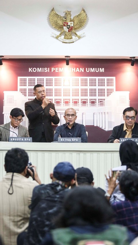 Selanjutnya KPU juga akan memaparkan hasil terbaru dari perhitungan PPK Kecamatan, Kota, dan Kabupaten. Foto: Liputan6.com / Angga Yuniar