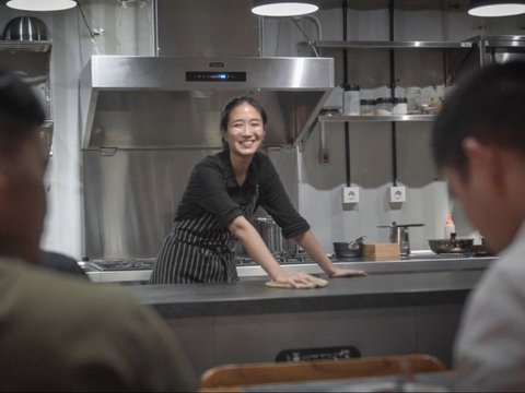 Momen Chef Renatta Asyik Ngopi, Ukuran Cangkir Sebesar Gayung Jadi Sorotan 'Bisa Melek Sampai Sebulan'