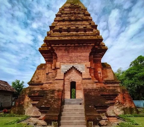 Gapura di Sidoarjo Ini Konon Pintu Suci Menuju Kerajaan Majapahit, Ini Potretnya